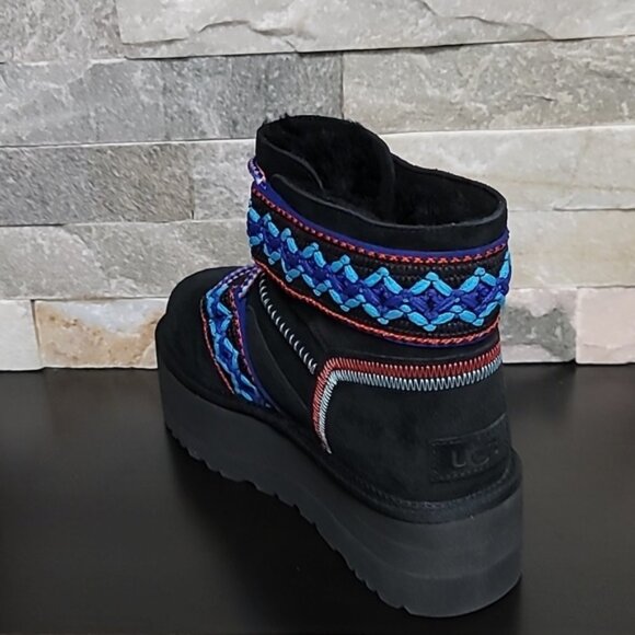 UGG Women's Classic Mini II Braid Platform Boot - Picture 7 of 9